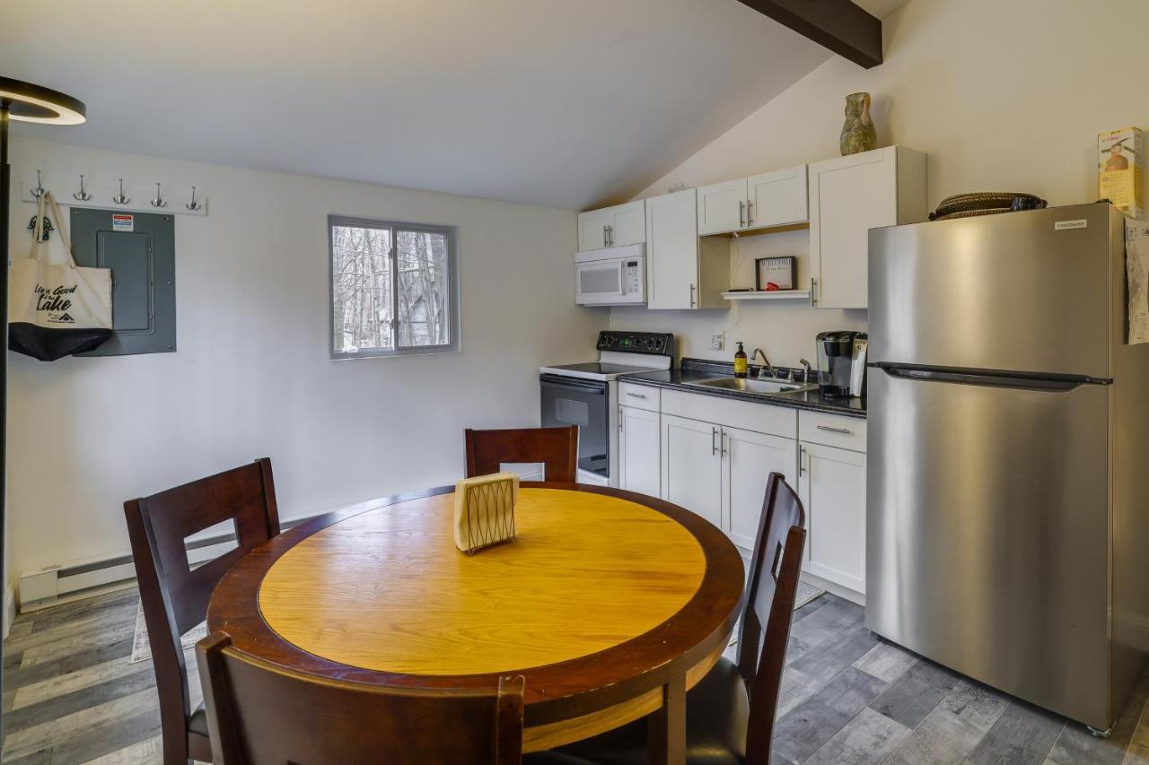 Pet-friendly Pocono Vacation With Deck! * Pocono Lake