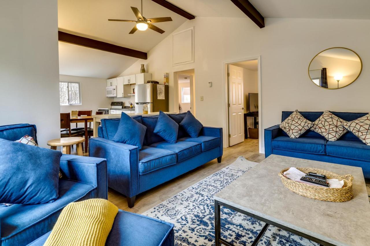 Holiday home Pet-friendly Pocono Vacation With Deck!