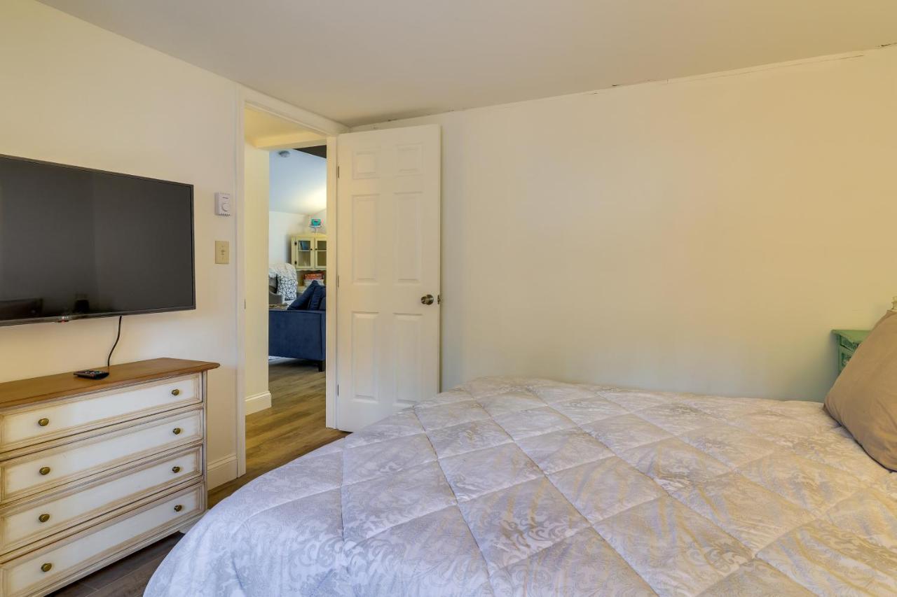 Pet-friendly Pocono Vacation With Deck! Pocono Lake