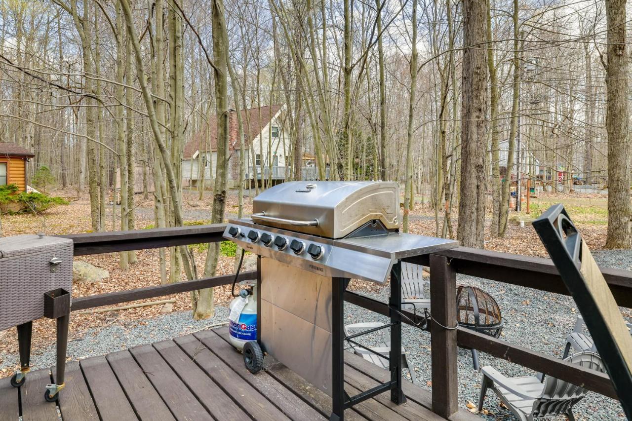 Pet-friendly Pocono Vacation With Deck!
